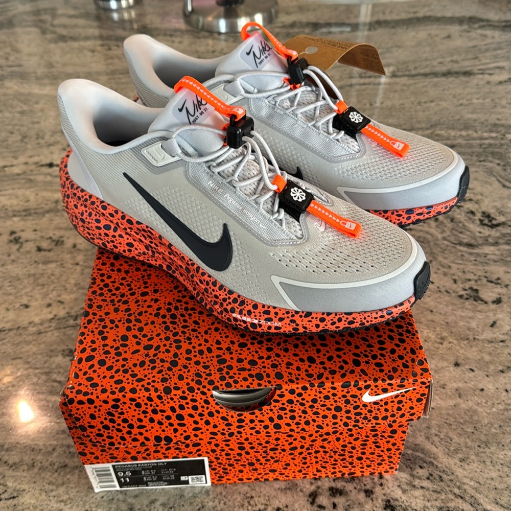 Nike Pegasus Easyon OLY new with tags and box never worn